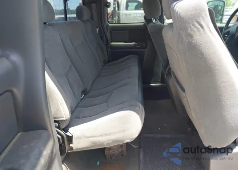 2005 Chevrolet Silverado 1500 Ls z USA, uszkodzony, nr VIN 2GCEC19T551194164